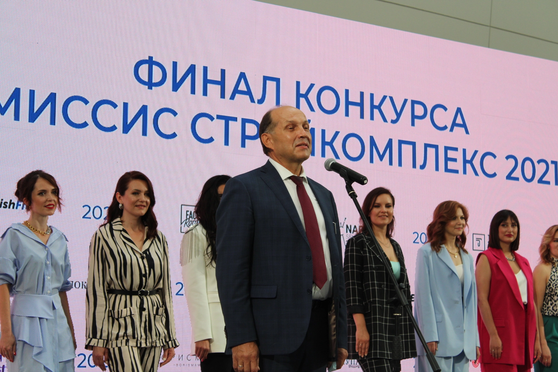 Михаил Волков - на 14 строчке в "Большой сотне Екатеринбурга" Михаил Волков - на 14 строчке в "Большой сотне Екатеринбурга"