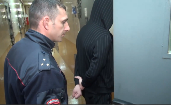 Суд признал законным арест известного художника-постановщика Кондратова Суд признал законным арест известного художника-постановщика Кондратова