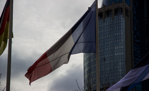 Не злите русского медведя: Ле Пен предупредила Париж о фатальных последствиях провокаций Не злите русского медведя: Ле Пен предупредила Париж о фатальных последствиях провокаций